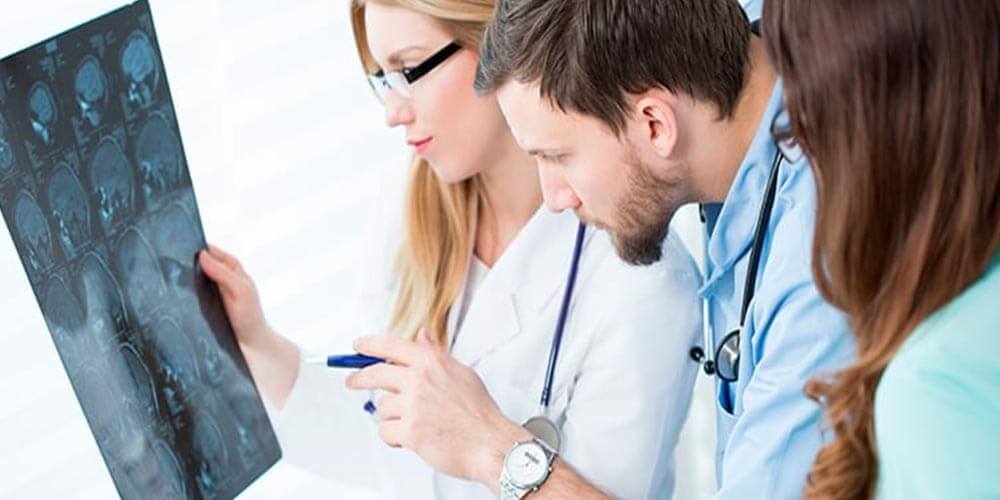 Centro de Neurología Avanzado: Innovación y atención especializada 4 Accidentes cerebrovasculares diagnóstico y rehabilitación integral