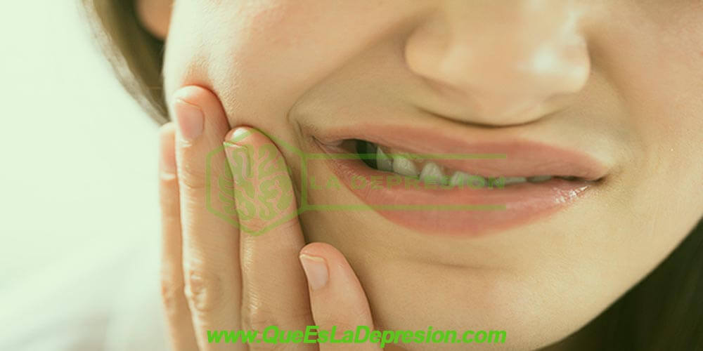 Efectos de la depresión en dientes y boca: Relación entre depresión y enfermedad periodontal